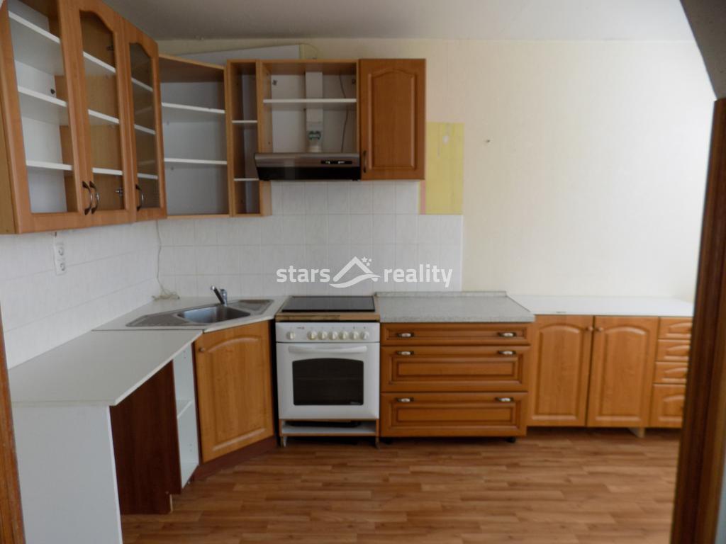 Prodej bytu 3+1/L, 65 m2, Praha - Kobylisy