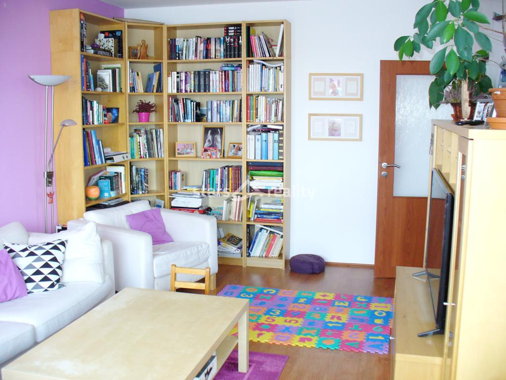 Prodej bytu 3+1 s balkónem, v OV, 73 m2, Žďár nad Sázavou