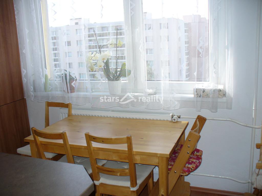 Prodej bytu 3+1 s balkónem, v OV, 73 m2, Žďár nad Sázavou