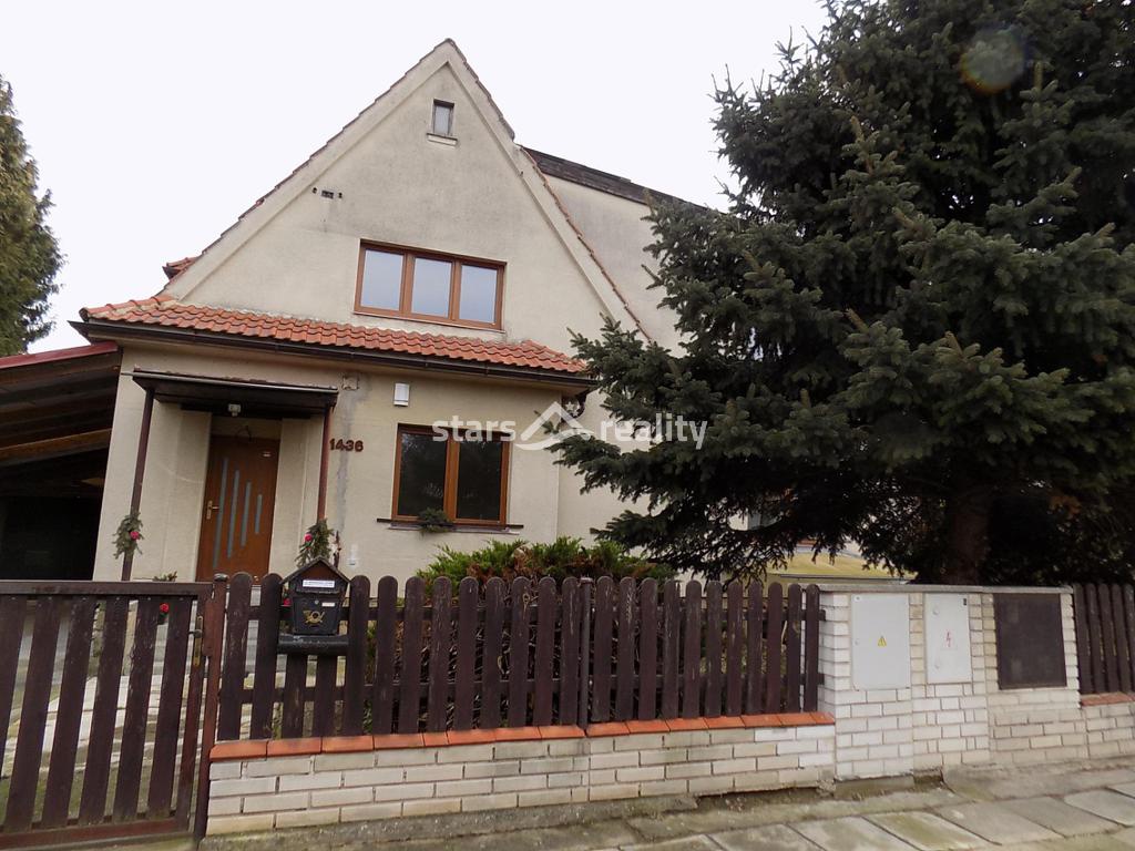 Pronájem bytu 3+1 v rodinném domě se zahradou v Čelákovicích