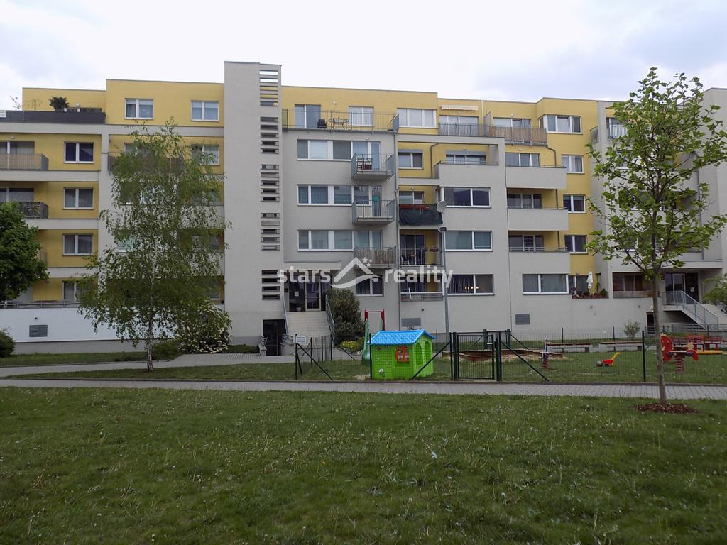 Prodej bytu 3+kk s terasou v novostavbě, Praha- Letňany